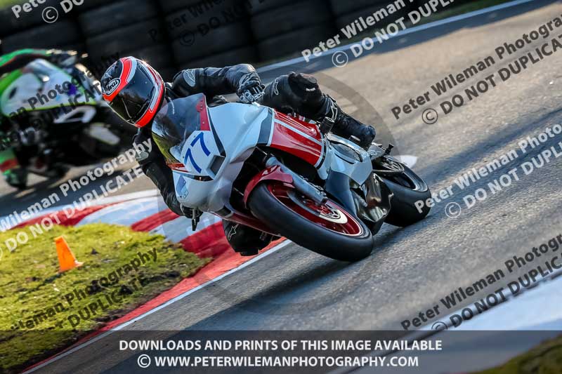 cadwell no limits trackday;cadwell park;cadwell park photographs;cadwell trackday photographs;enduro digital images;event digital images;eventdigitalimages;no limits trackdays;peter wileman photography;racing digital images;trackday digital images;trackday photos